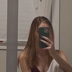 Meet your Posher, Danica